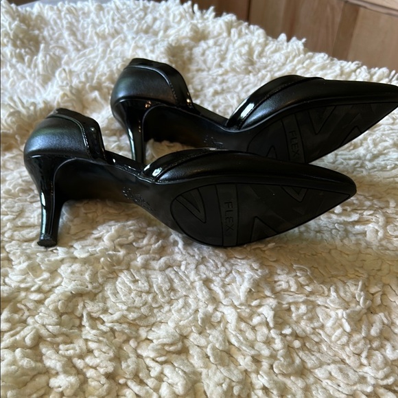 Life Stride Black Heels Elegant Medium Height - Picture 10 of 16